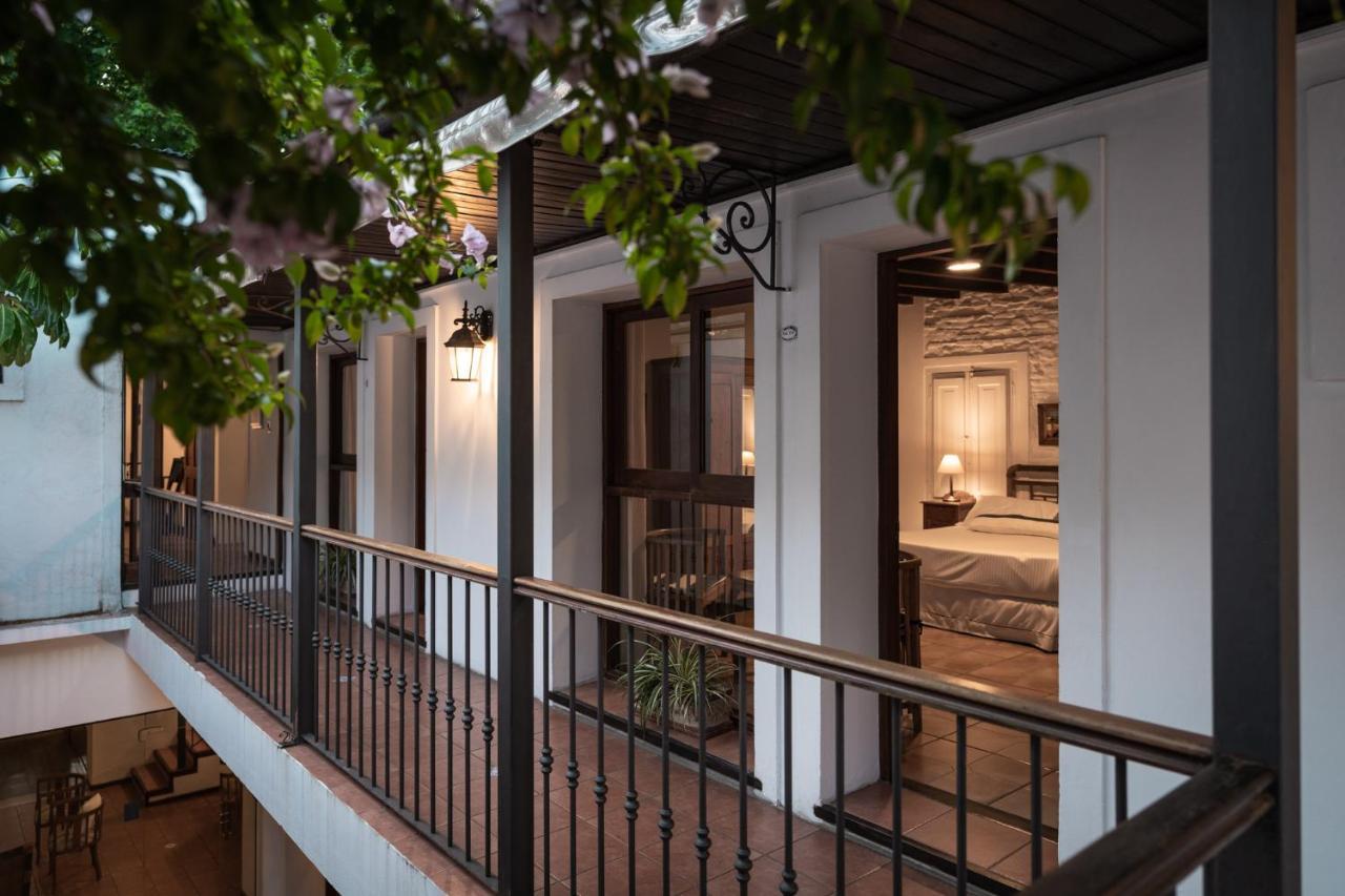 Posada Manuel Lobo Колония-дель-Сакраменто Экстерьер фото